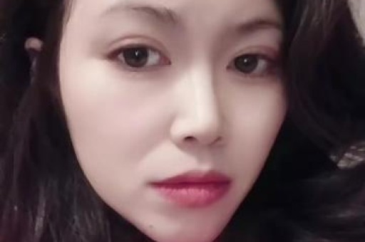 闫学晶直播“哭穷”引风波 道歉被指“知道疼了而非知道错了” 闫学晶直播“哭穷”引风波 道歉被指“知道疼了而非知道错了”