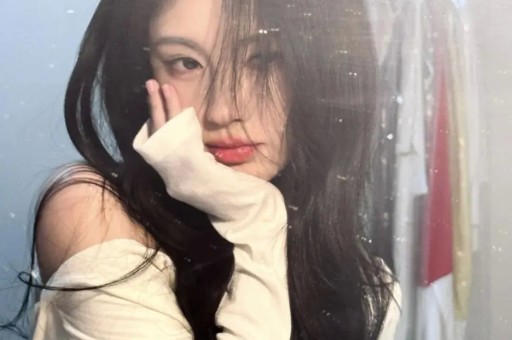 曝日本女星深田恭子出轨趁富豪男友出差家中私会导演 曝日本女星深田恭子出轨趁富豪男友出差家中私会导演