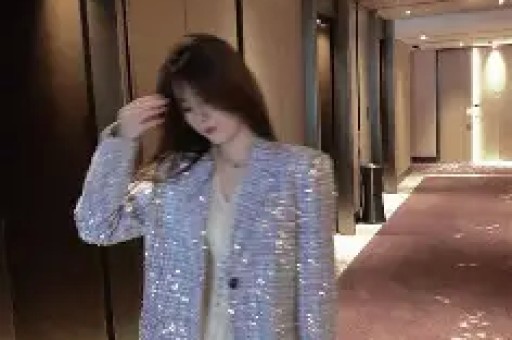 三山凌辉被曝出轨后毫不遮掩亲密姿态 三山凌辉被曝出轨后毫不遮掩亲密姿态