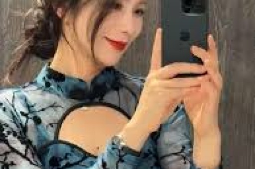 和前男友相爱18年没结婚如今48岁被对方撕上热搜人设崩塌后竟引全网心疼···